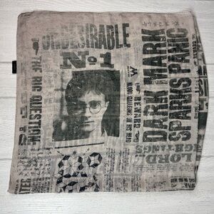 New Harry Potter Daily Prophet newspaper print scarf 42x42